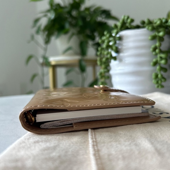 Authentic Louis Vuitton Passport Holder Monogram Vernis Agenda PM - Picture 6 of 11